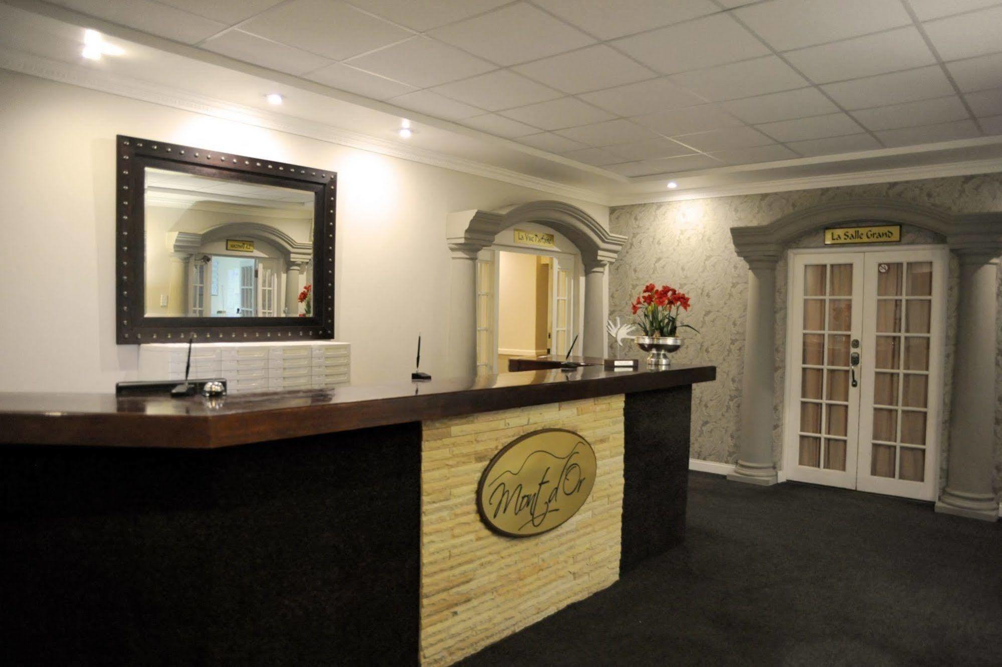 Mont d'Or Hotel Clarens Buitenkant foto