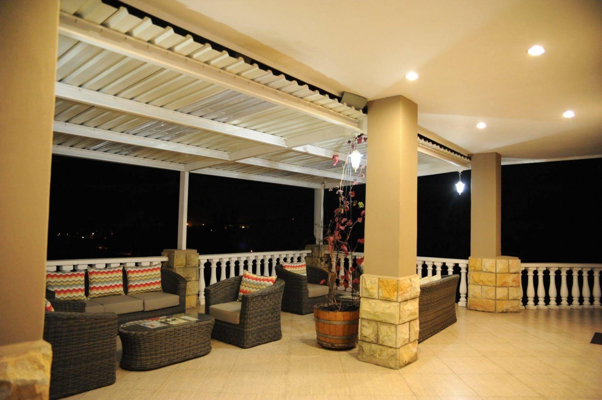 Mont d'Or Hotel Clarens Buitenkant foto